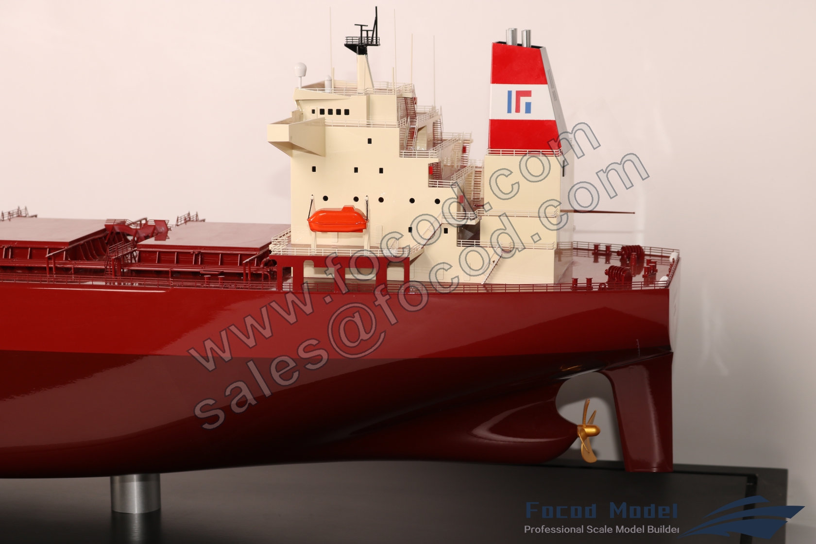 custom made model of 280m Ore-Bulk-Oil carrier CHICKASAW